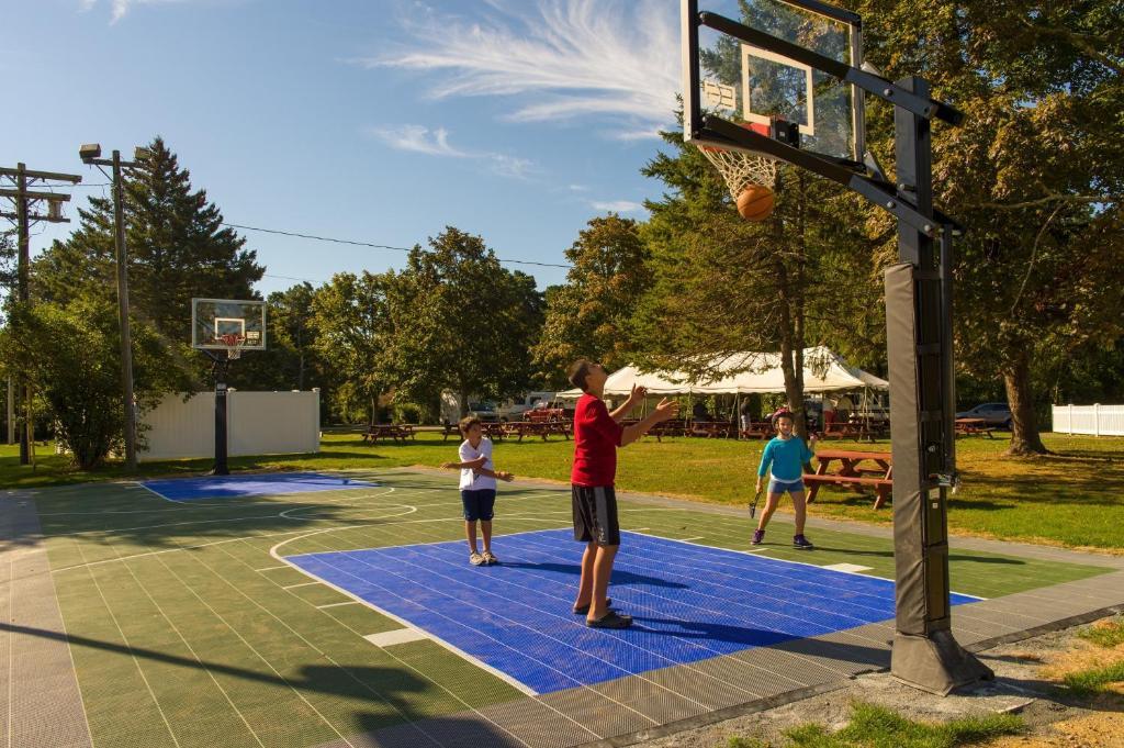 Hotel Sun Retreats At Peters Pond Sandwich Exterior foto