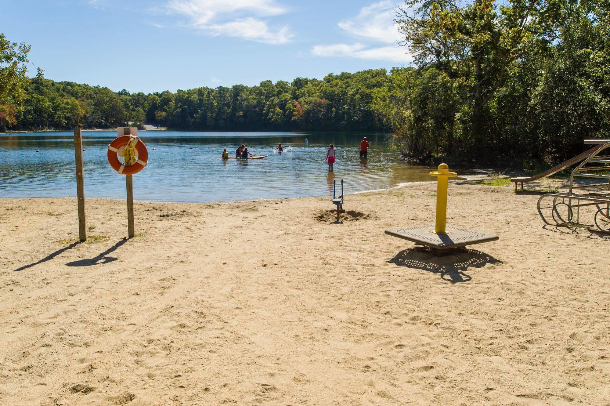 Hotel Sun Retreats At Peters Pond Sandwich Exterior foto